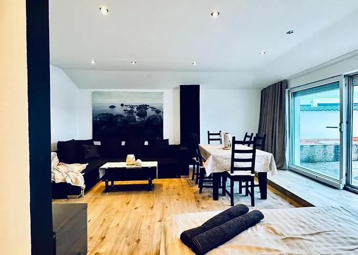 Amazing 2br Apt, 16-mins To Blumengaerten Apartment