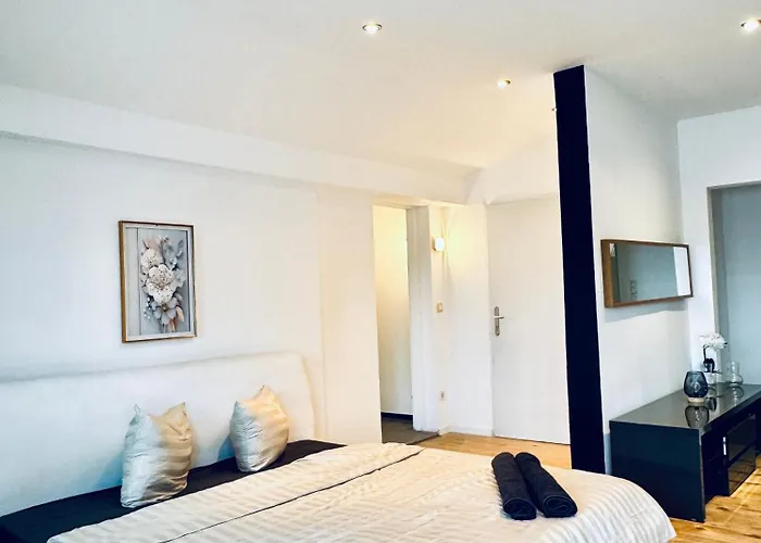 Amazing 2br Apt, 16-mins To Blumengaerten *