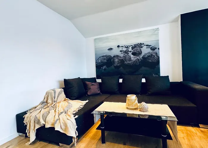 Apartment Amazing 2br Apt, 16-mins To Blumengaerten